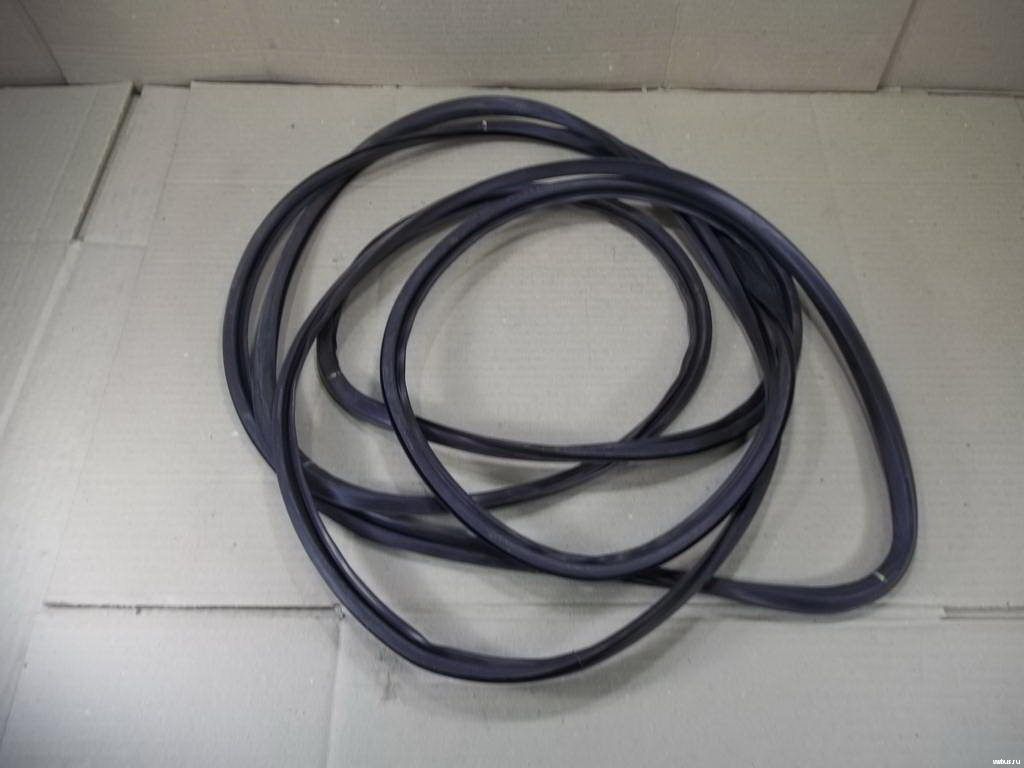 Резинка лобового стекла VAG 701845121J