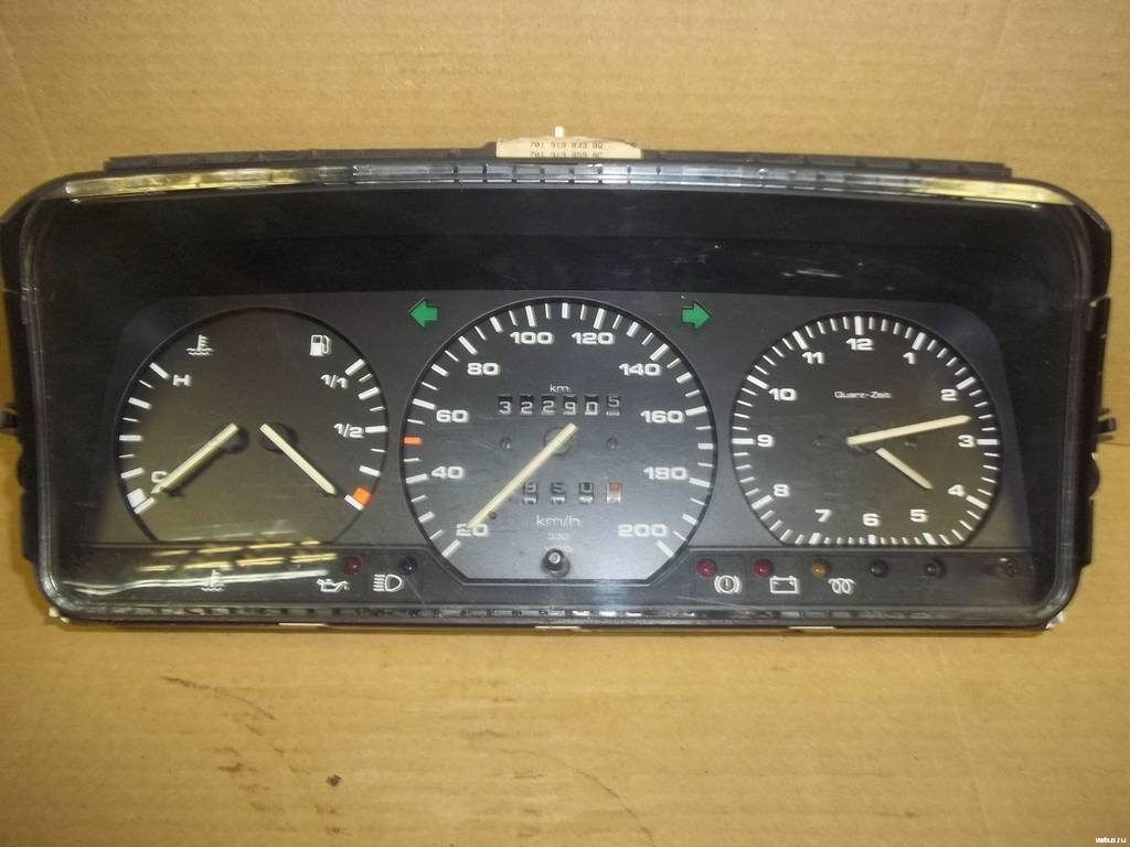 Панель приборов дизель VAG 357919053A Б/У