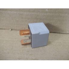 Реле бензонасоса AAF,ACU,AAC MEYLE 1009060001