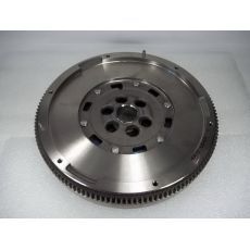 Маховик КПП-6 CAAC,CAAE,CCHA,CCHB Luk 415054010