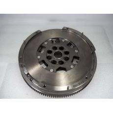 Маховик ANJ 052610>> BBE BBF AVR 99>> Luk 415019110