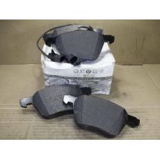 Колодки тормозные передние 99-->> VAG 7M3698151A