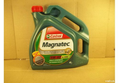 Моторное масло Magnatec 5W40 4 л синтетическое  Castrol 15C9E0