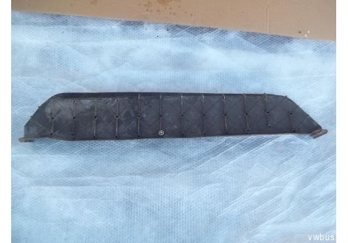 Подножка сдвижной двери накладка VAG 701863726A2BC Б/У