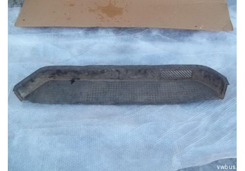 Подножка сдвижной двери накладка VAG 701863726A2BC Б/У