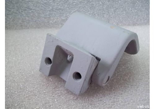 Петля двери распашной левая нижняя VAG 701827153A Б/У Петля двери распашной левая нижняя VAG 701827153A Б/У