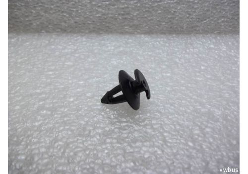 Клипса обшивки черная маленькая MASUMA KE-130