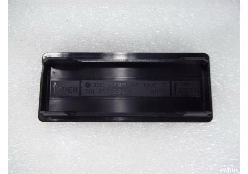 Заглушка в бороду VAG 701857234A01C